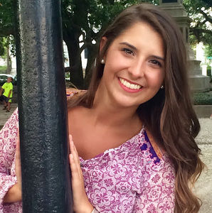 Meet your Posher, Kayla